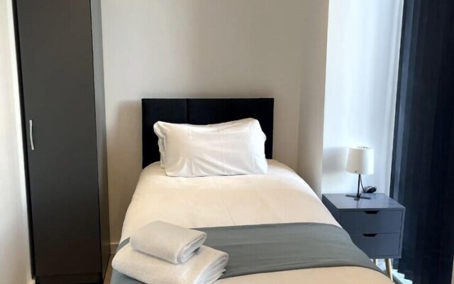 Manhattan Pad by condokeeper
