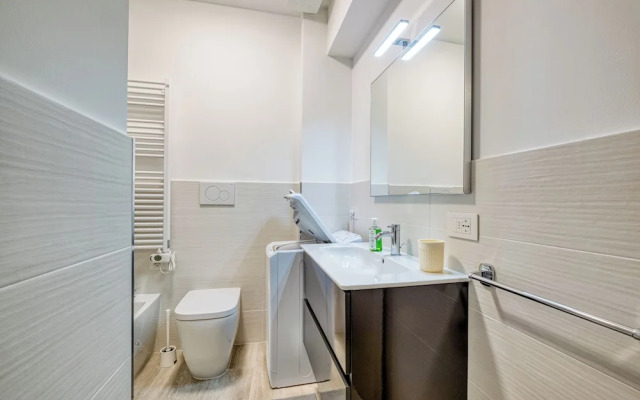 Merlo C - town center & private parking