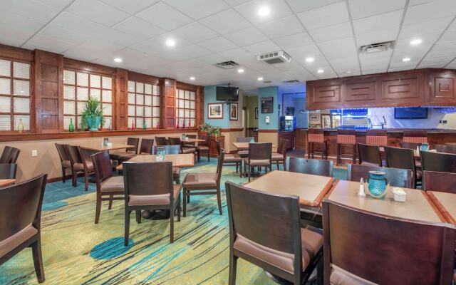 Best Western Plus Bridgeport Inn