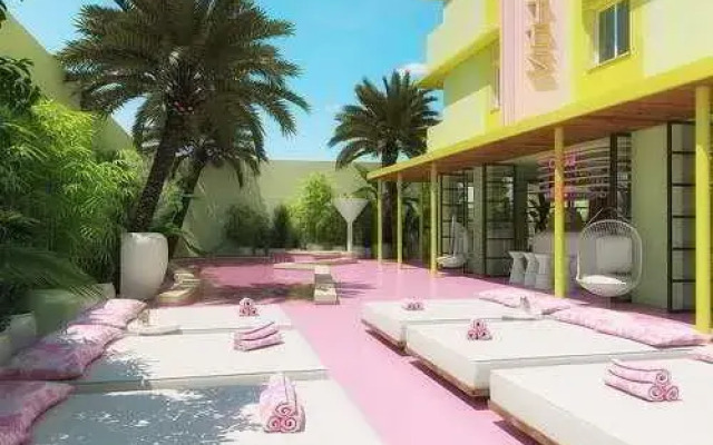 Atzaro Apartments