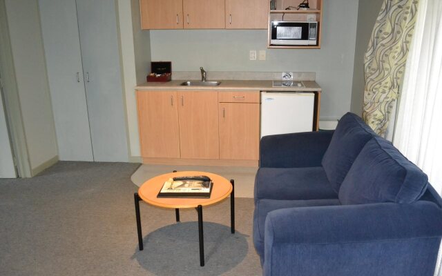 Courtesy Court Motel