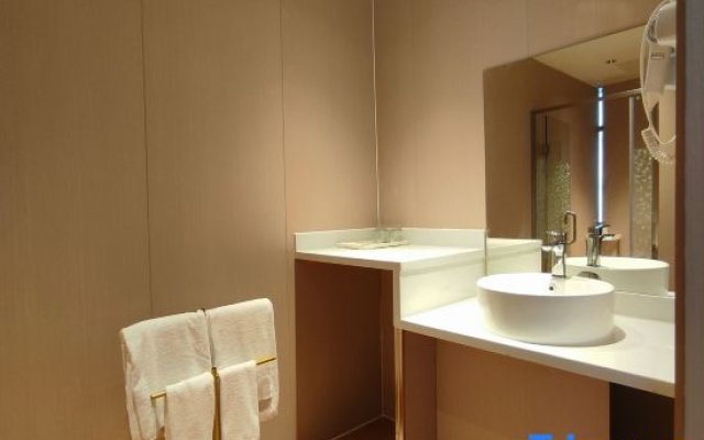 Jingu Boyu Hotel Apartment (Longjing Metro Station)