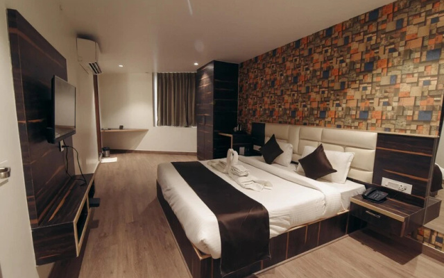Hotel kaki