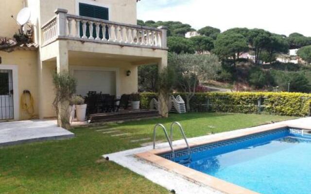 Villa Alveniz- Ref 197