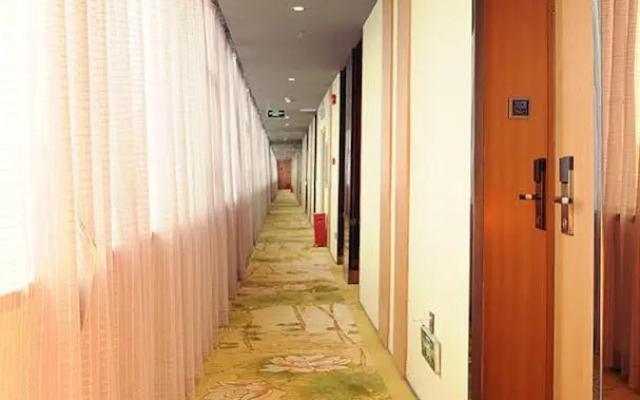 Yes Journey Hotel