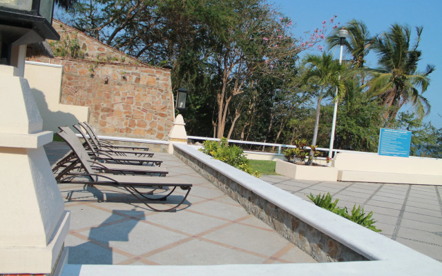 Villas del Palmar Manzanillo with Beach Club