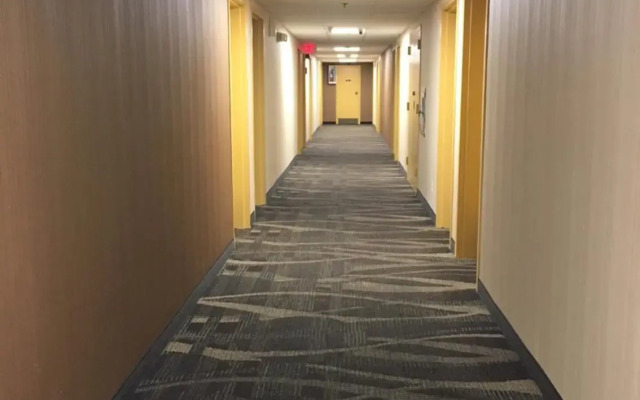 The Floral Park Motor Lodge