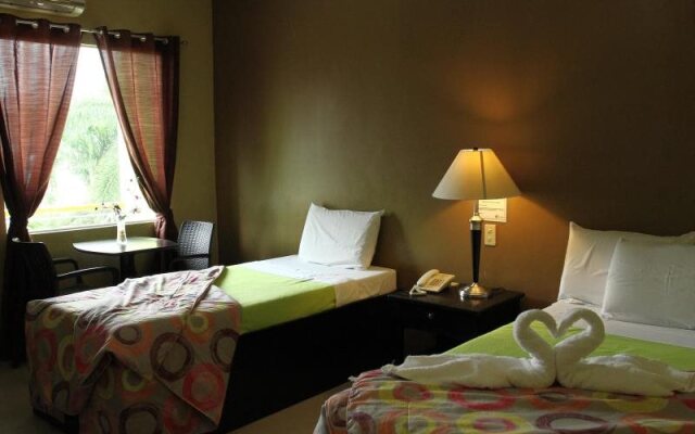 Hotel Camila 2