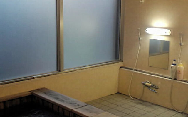 Hotel Zurich Toho 2001