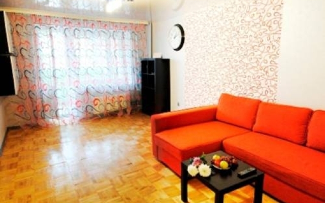 Apartments Etazhi at Shvartsa