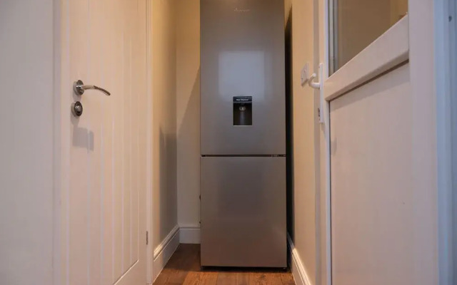 Bespoke 2-bed House in Stoke-on-trent