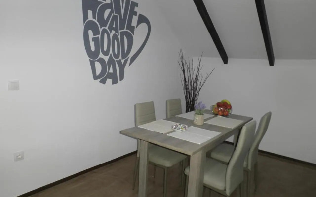 Armonia Apartment