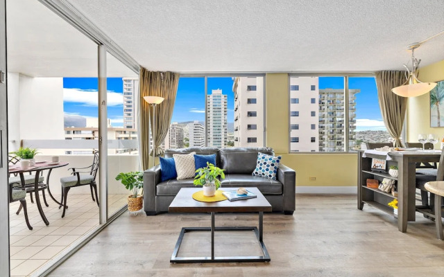 Pacific Monarch - 1 BR - Ocean & City Views