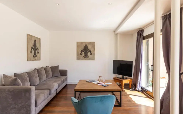 Apartamento Tico con Terraza