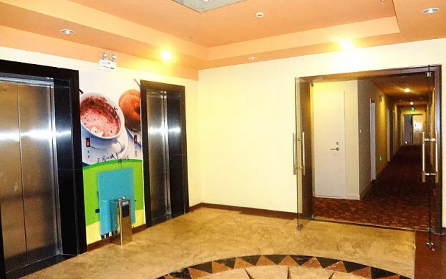 Home Inn Shanghai Quyang Business Centre Dabaishu Metro Station