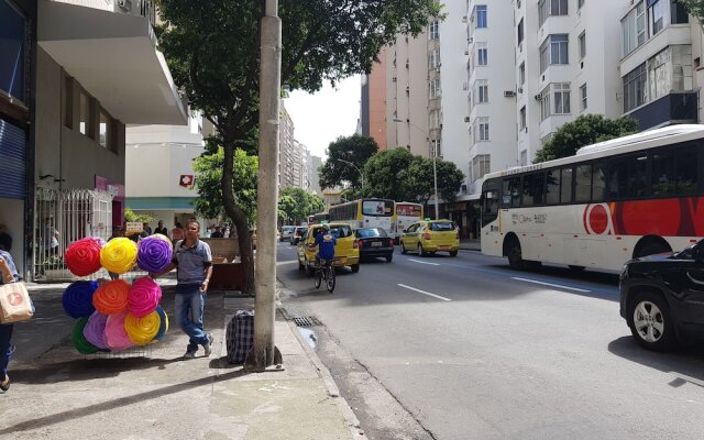 Copacabana Studio Posto 4