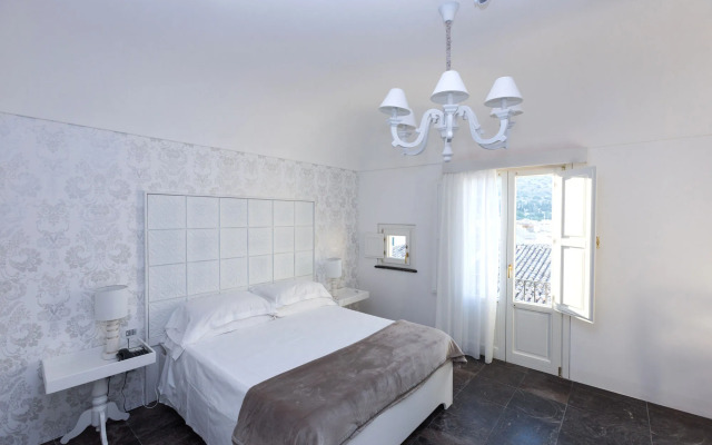 Palazzo Conti Camere & Suites