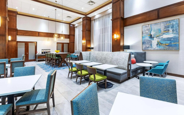 Hampton Inn & Suites Houston Heights I-10