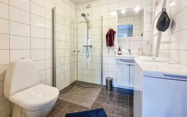 Nice Apartment in Skärhamn With Wifi and 1 Bedrooms