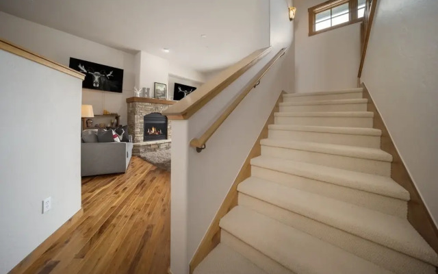 Bear Trail 3 Bedroom Townhouse by RedAwning