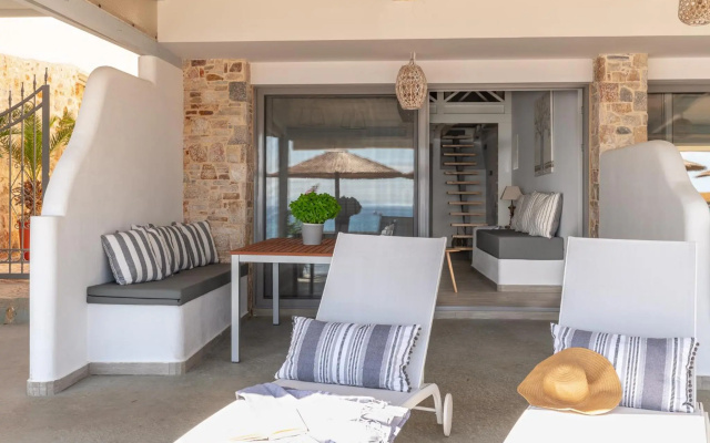 Pallas Seaside 1