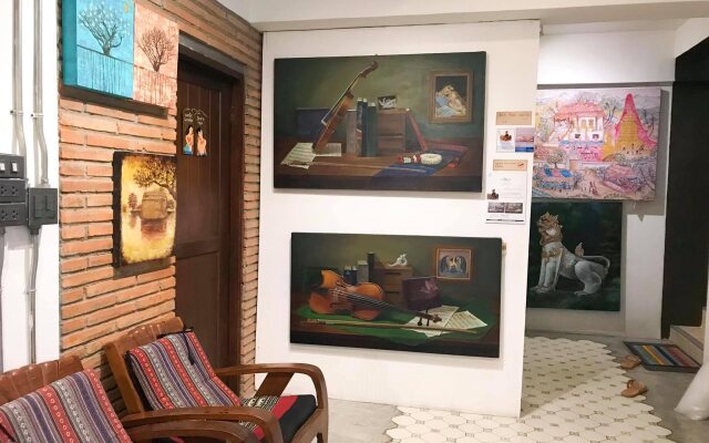 Heuan Pak Dee Hostel at Gallery