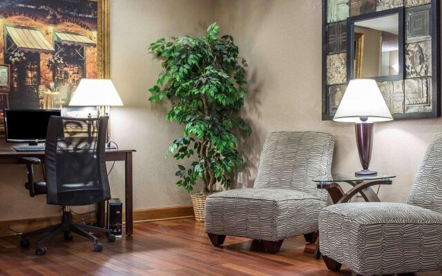 Studio 6 Duluth, GA - Near Gas South District