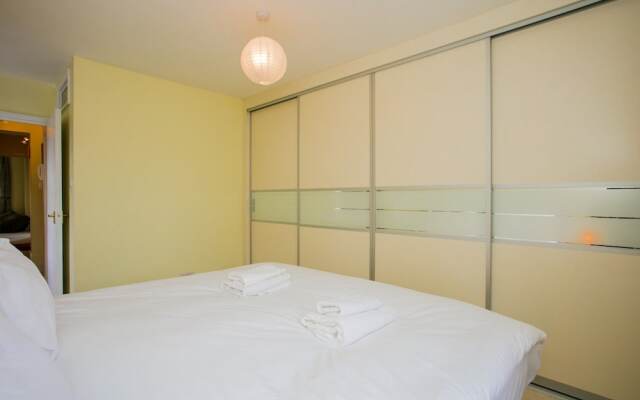 Beautiful 2 Bedroom Apartment in Kennington