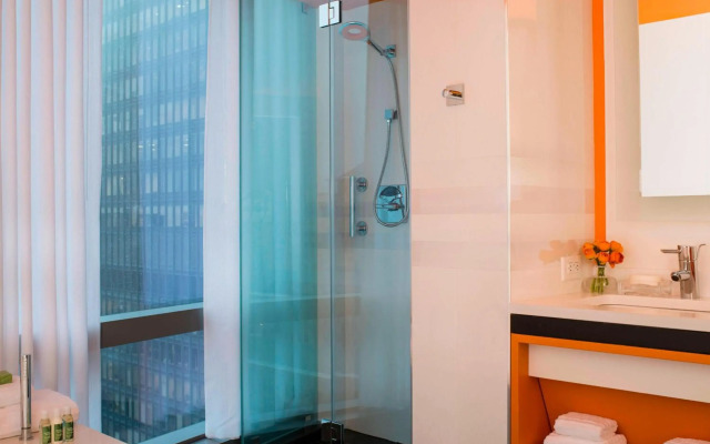 Courtyard by Marriott New York Manhattan / Central Park