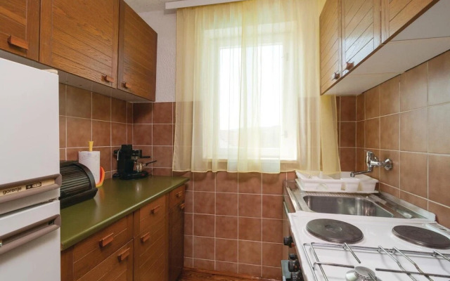 Stunning Home in Rogac With Wifi and 4 Bedrooms