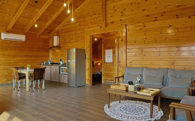jory chalets