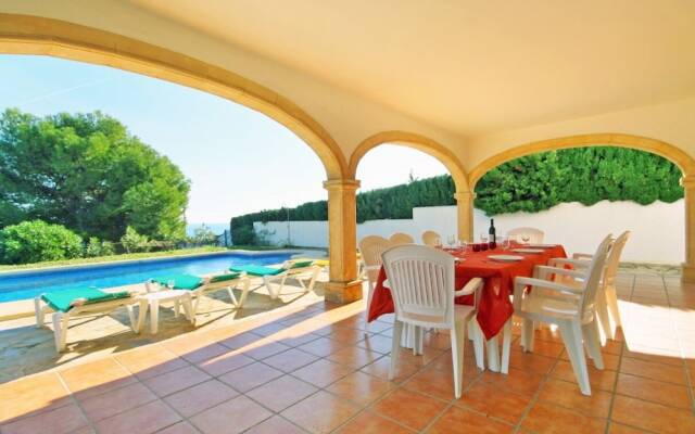 Villa - 4 Bedrooms with Pool, WiFi and Sea views - 105045