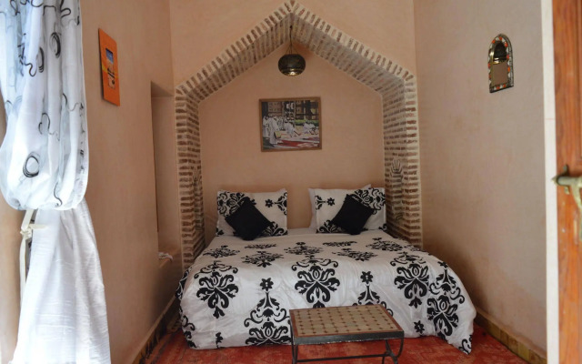 Riad Bonheur
