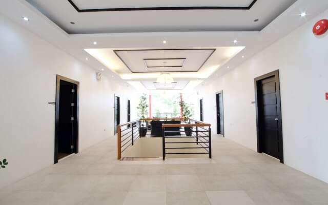 ZEN Premium Mahogany Avenue