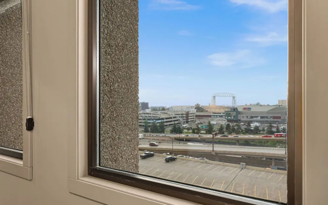 Force on 5th Avenue Hotel