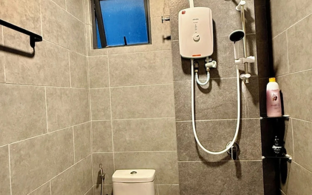 Neu Suites by Moonlight