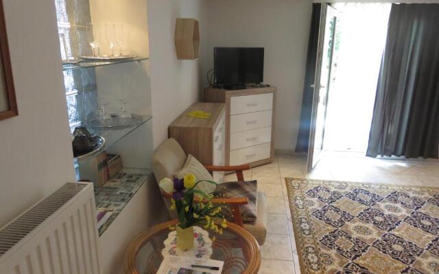 Kővirág Apartman