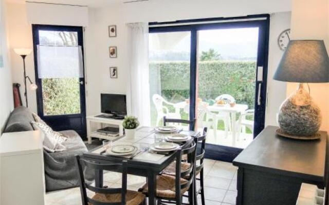 Apartment Ene Guticia