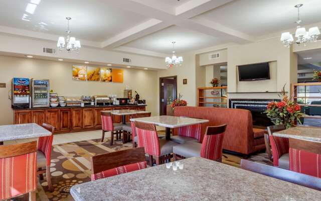 Comfort Inn & Suites Perry I-35