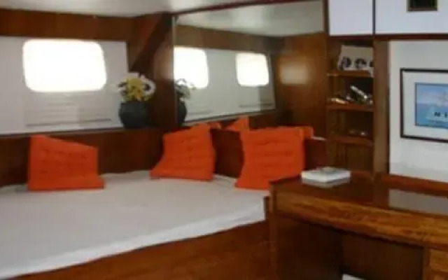 Centaura Yacht Classique