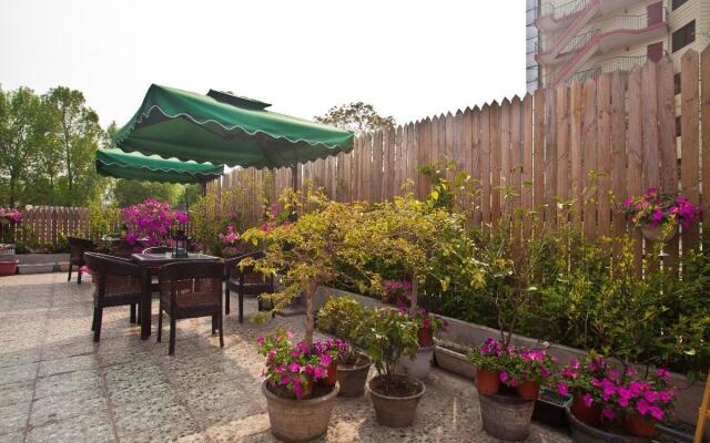 Xiao Yuan Alley Courtyard Hotel