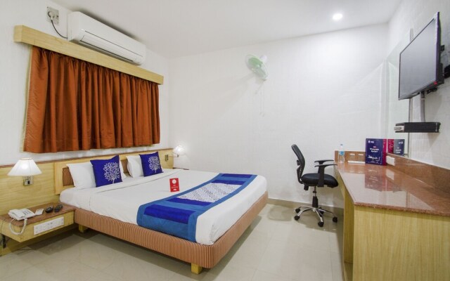 OYO 10209 Hotel AVS Sweet Magic