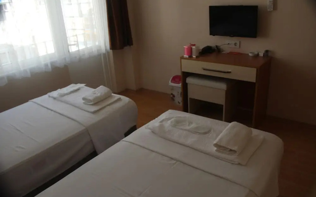 Marti Hotel