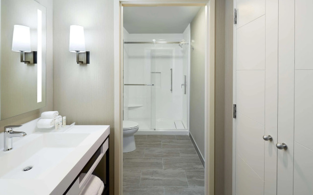 Homewood Suites by Hilton Montreal Midtown, Quebec, Canada