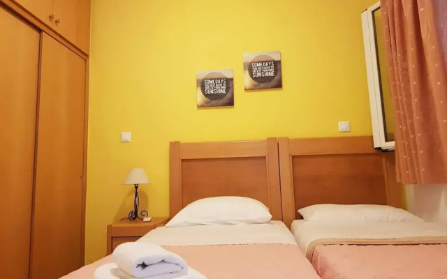 Menigos AB4G no50 Beachfront 2 Bdr Apt