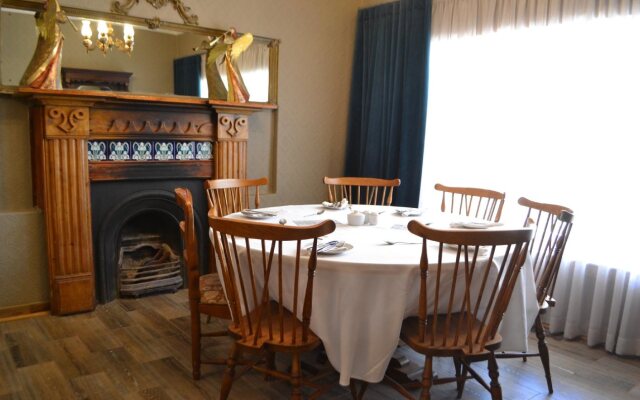 Hobbit Boutique Hotel