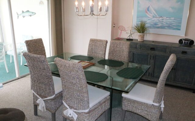Jamaica Royale 703 - 2 Br Condo
