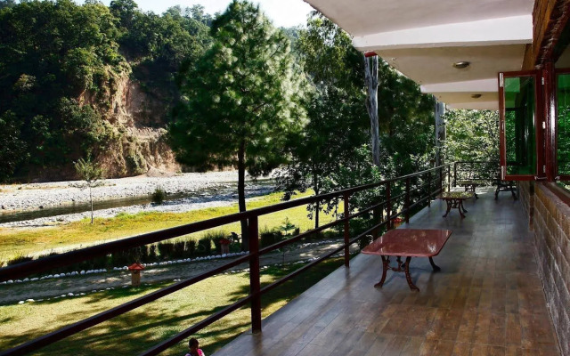 Corbett Riverside Resort