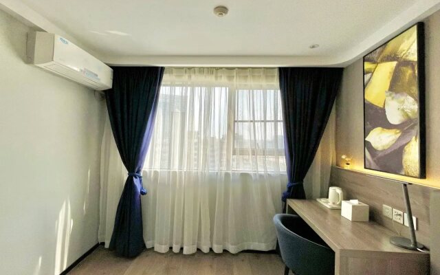 7 Days Inn (Guangzhou Shiqiao Metro Station Yifa Pedestrian Street)