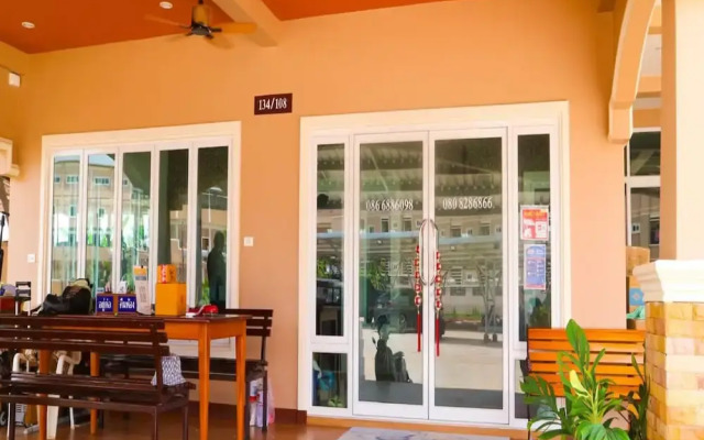 Capital O 75521 Sang Siri Apartment